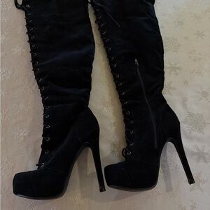 JustFab Black Over the Knee Boots Dashiella 20”  Tie & Zip 4” Heel Sz 6 Gorgeous